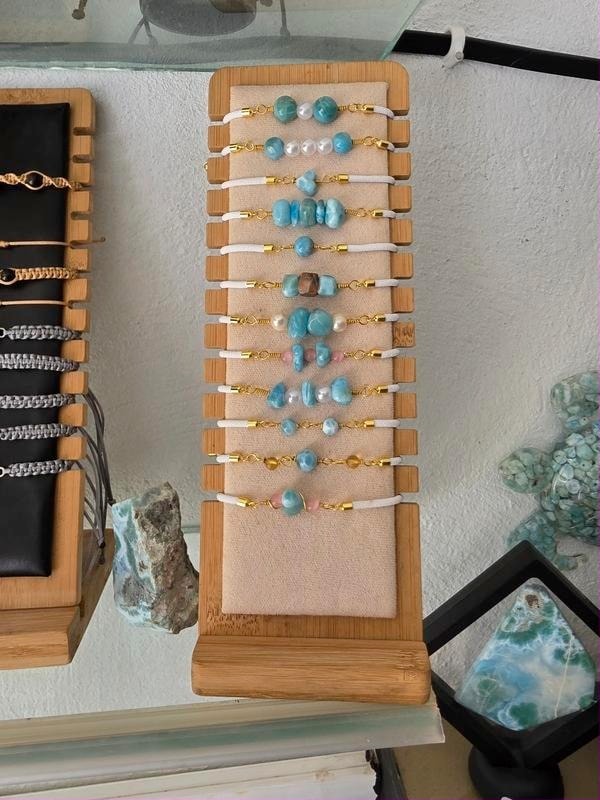 Pulseras de larimar